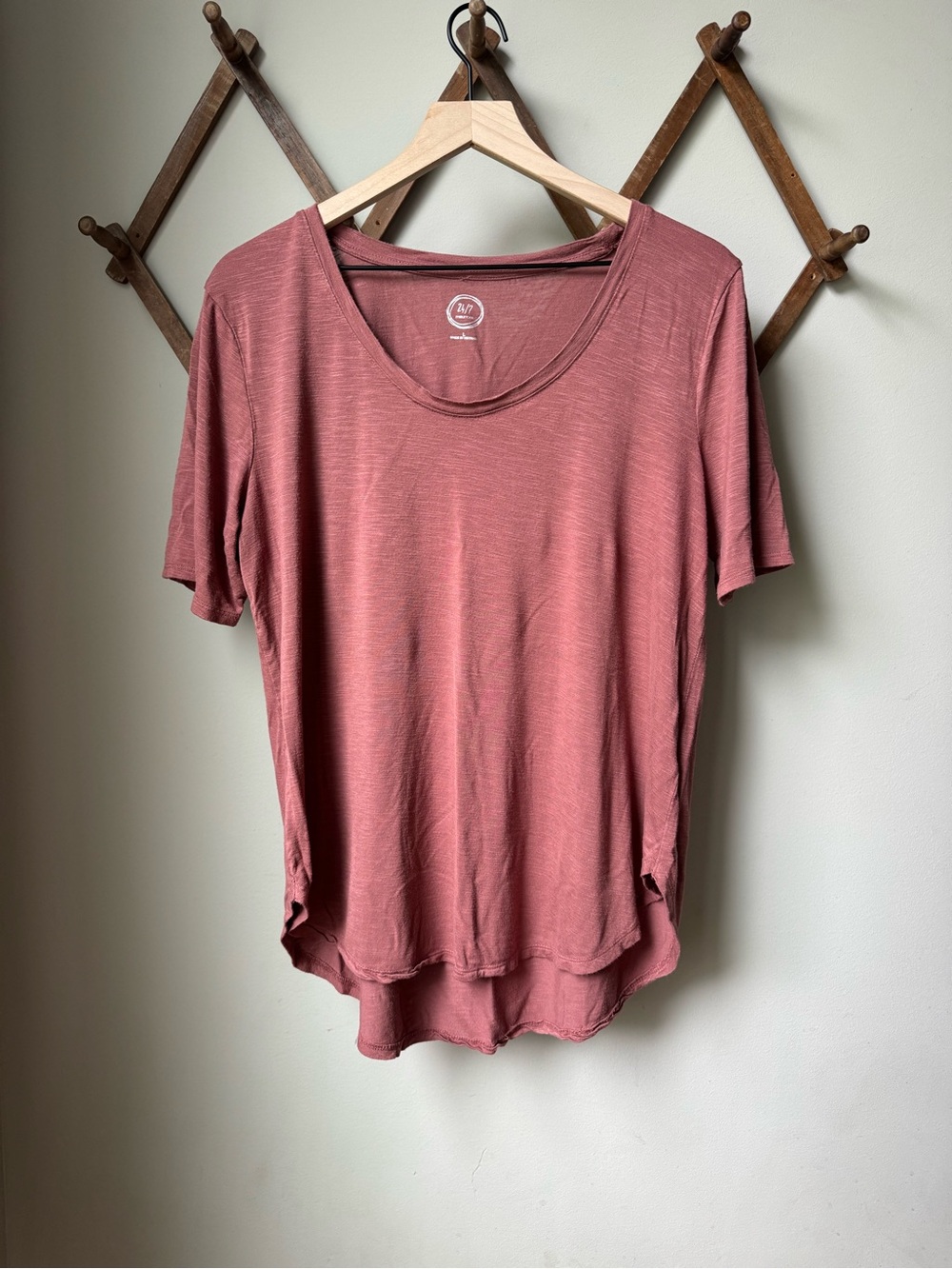 Maurice’s 24/7 Scoop Neck Tee in Heathered Mauve Size Large